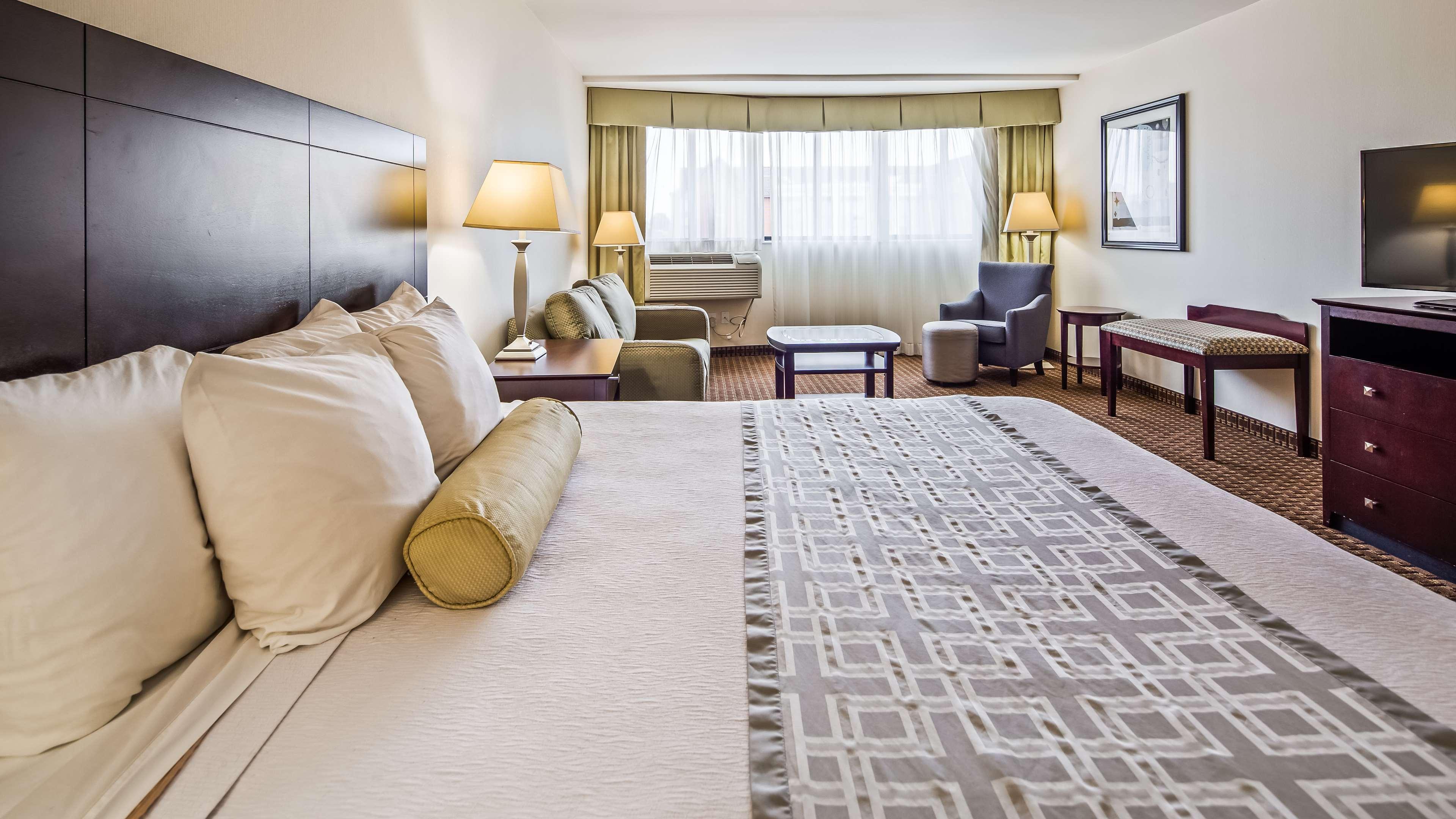 Best Western Plus Philadelphia Airport South - At Widener University Chester Exterior photo