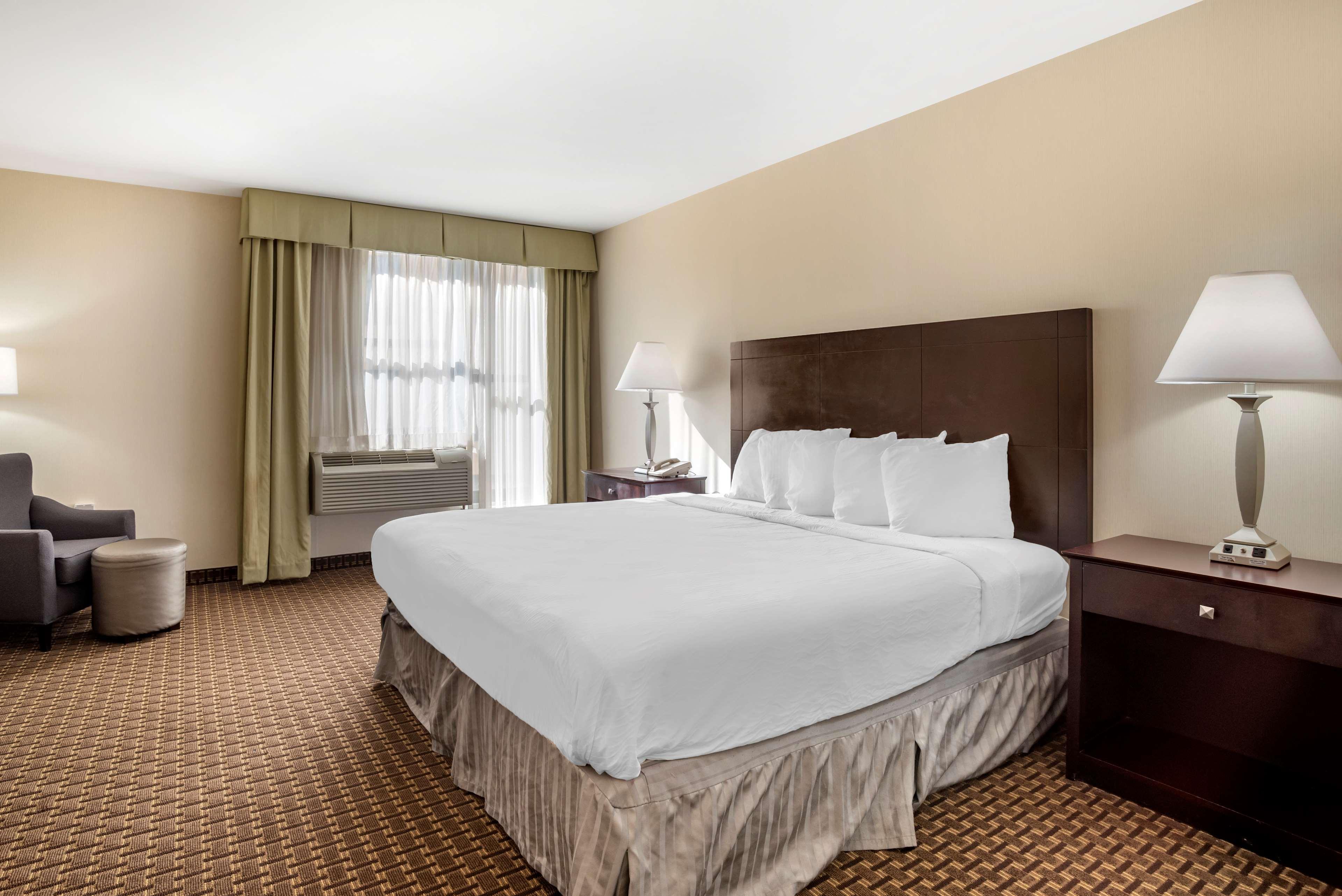 Best Western Plus Philadelphia Airport South - At Widener University Chester Exterior photo