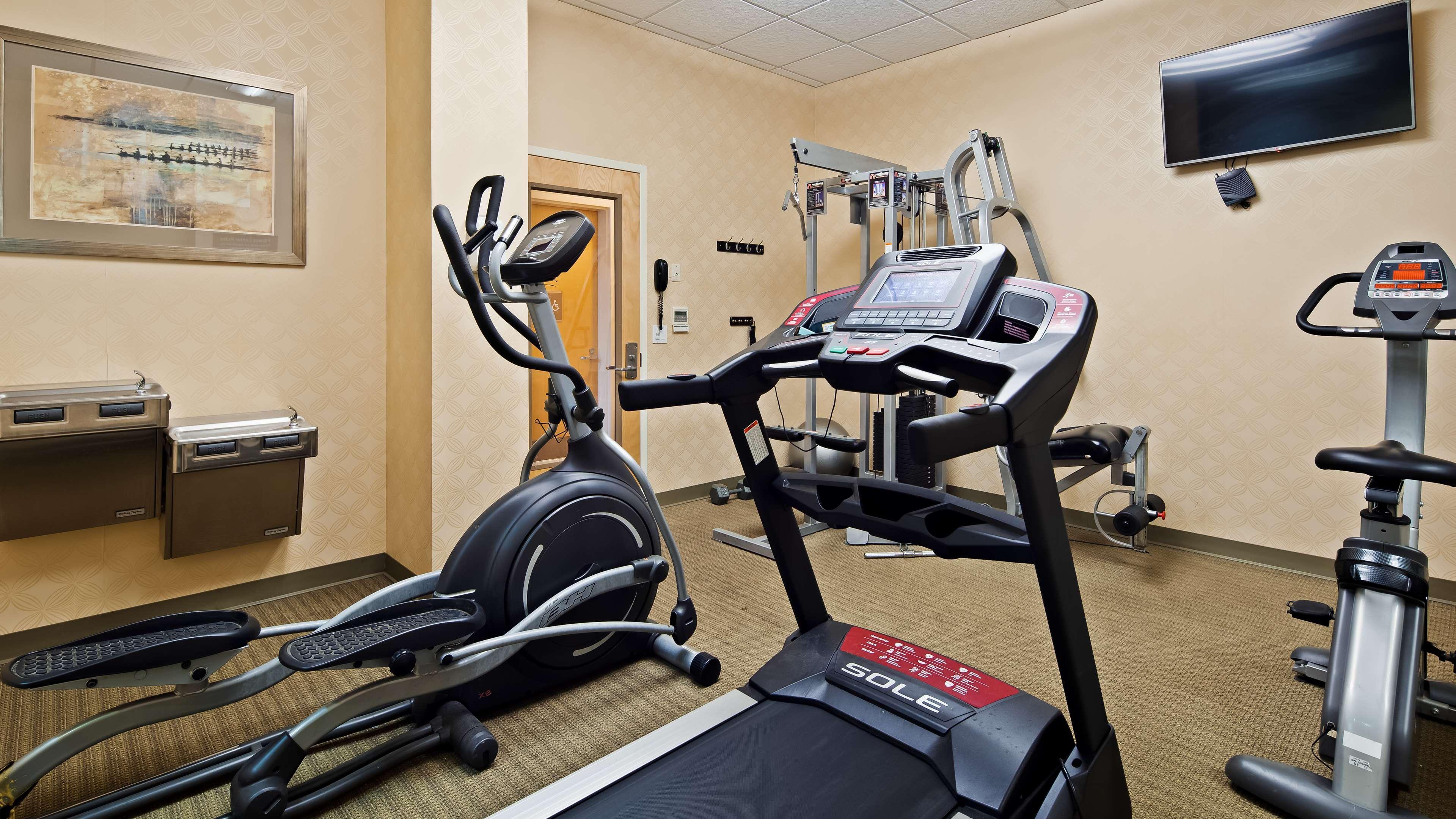Best Western Plus Philadelphia Airport South - At Widener University Chester Exterior photo